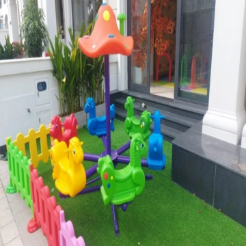 Đu quay 6 con thú cây nấm